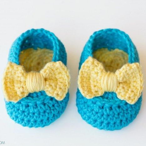 Lemon Drop Crochet Baby Booties. 