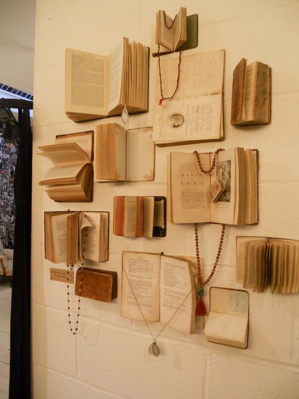 20+ Unique & Creative Upcycled Crafts With Old Books