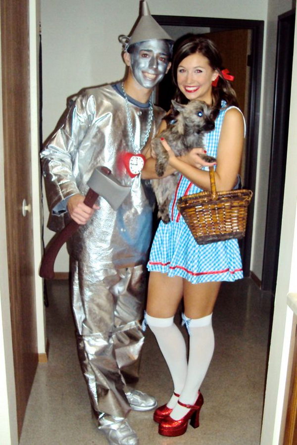 Wizard of Oz Homemade Couples Halloween Costumes. 