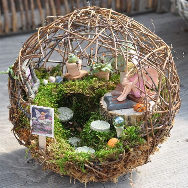 DIY Fairy Garden inside a Small Grapevine Sphere. 